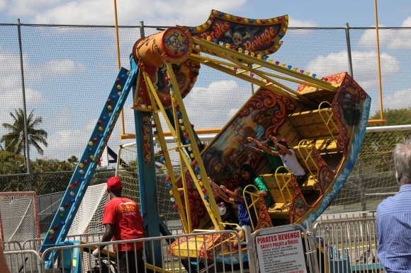 pirates-revenge-carnival-ride-houston